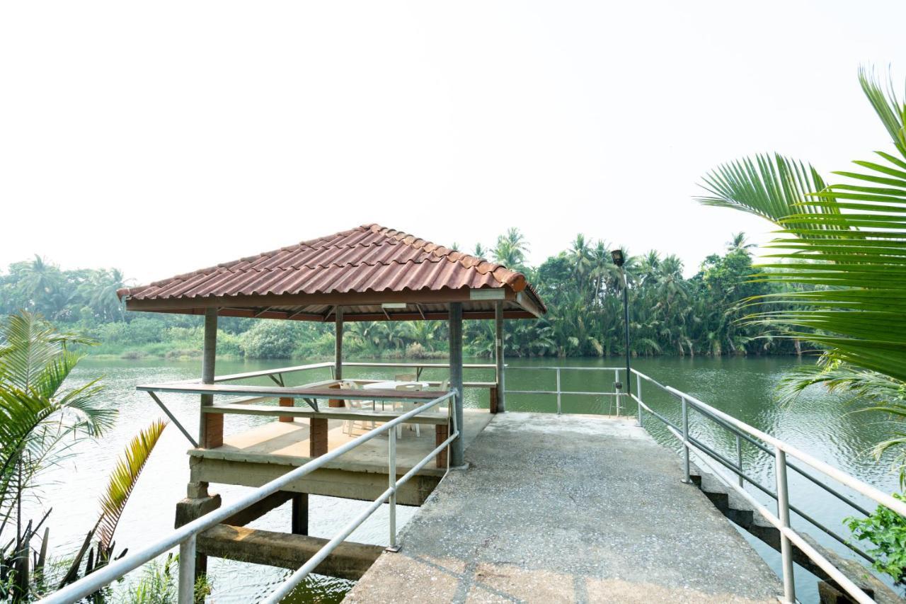 Lamphurai Riverside Resort And Spa Trat Exterior photo